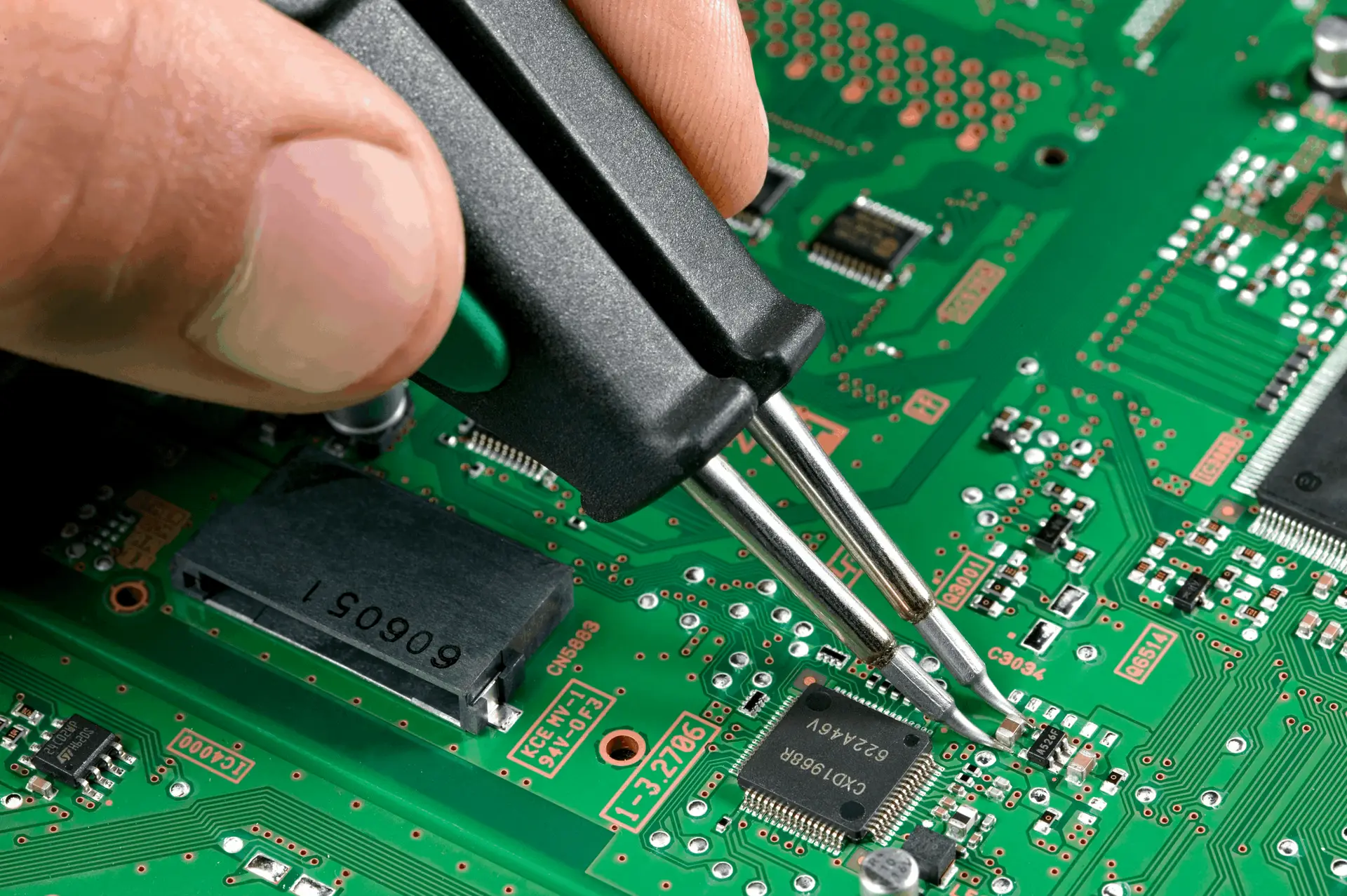 soldering a 0805f63417e41b9e4ba69c9b3d6c739f0998
